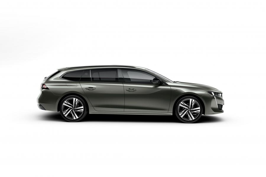  Peugeot 508 SW GT 2018 года  (WW) (фото 11 из 42)